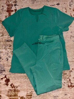 Mandala Green Scrub Set